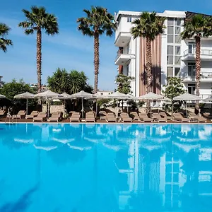Hotel Nia Boutique By Rapo's