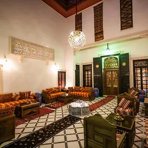 Riad Dar Layali