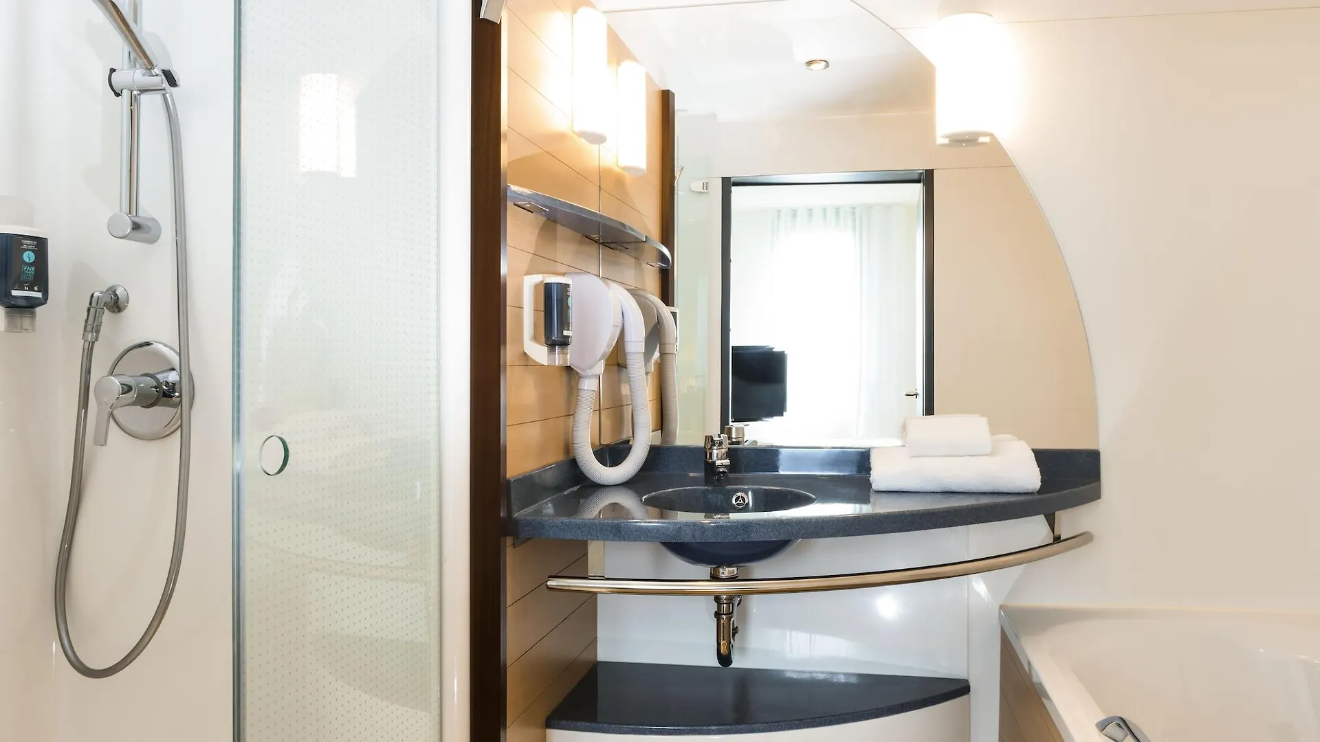 B&B Hotel Paris Nord 18Eme Saint-Denis